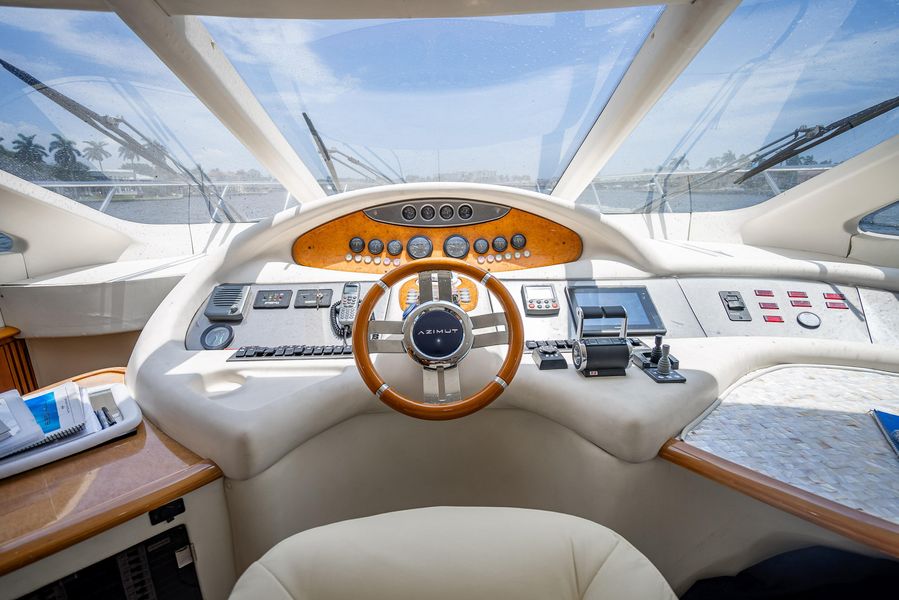 2007 Azimut 680E