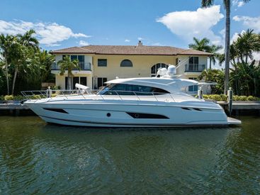 2017 54' Riviera-5400 Sport Yacht Stuart, FL, US