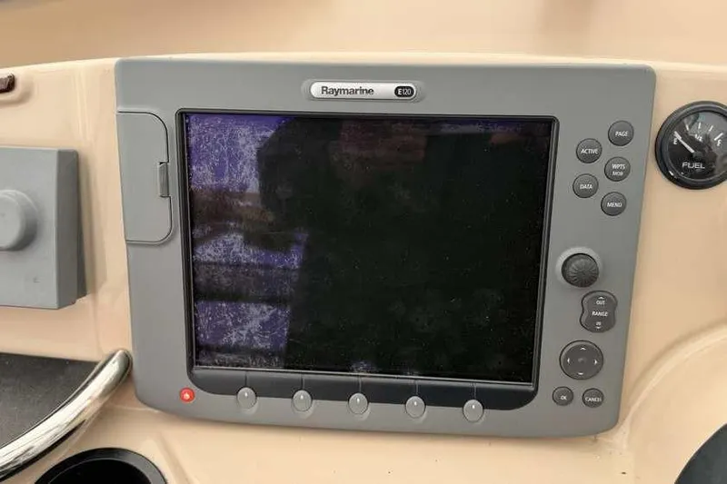  Yacht Photos Pics Raymarine E120 display on 2006 Carver 41 Cockpit Motor Yacht dashboard.