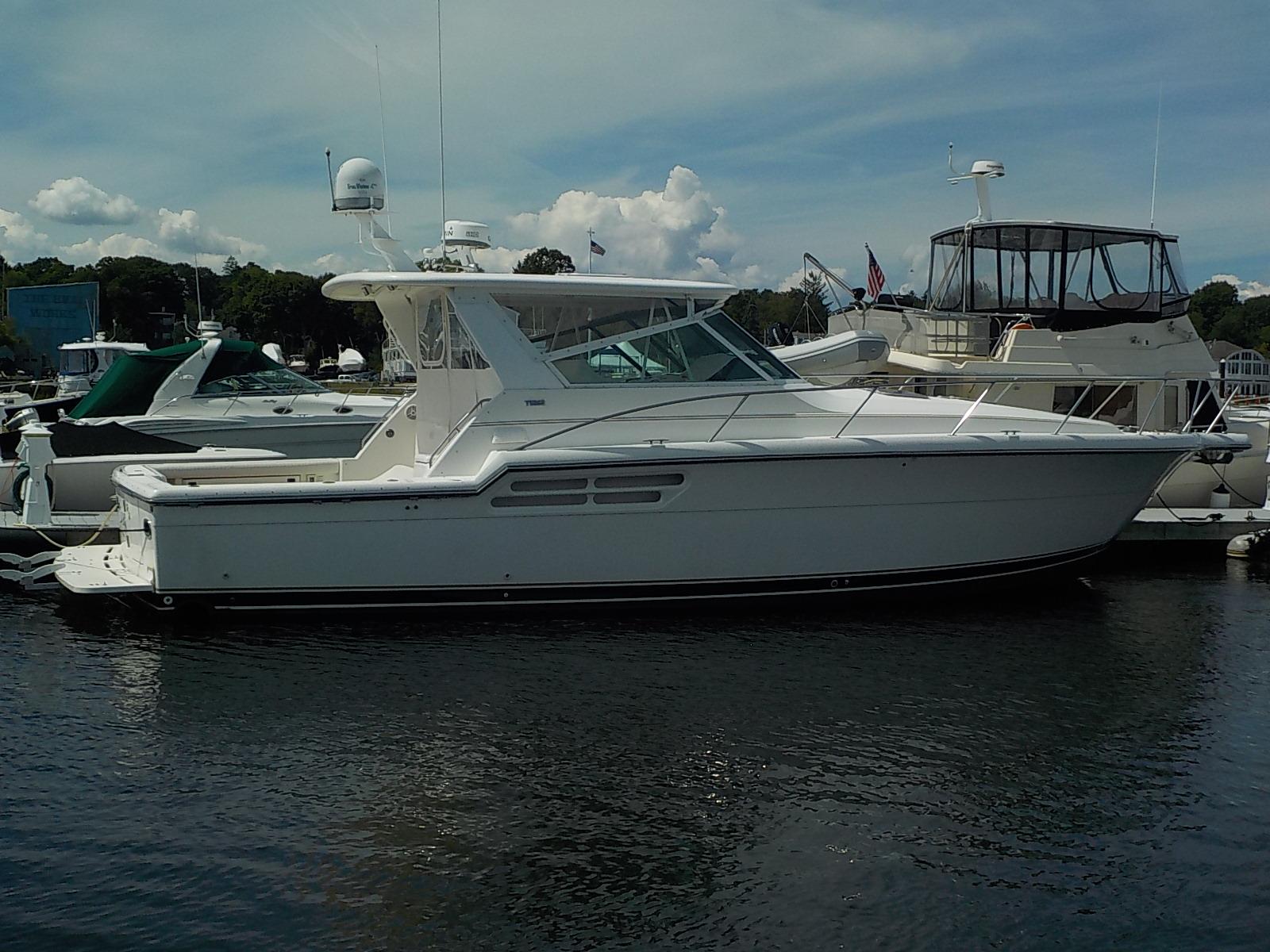 cruiser yacht open bow