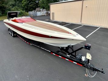 2011 Outerlimits SL-44