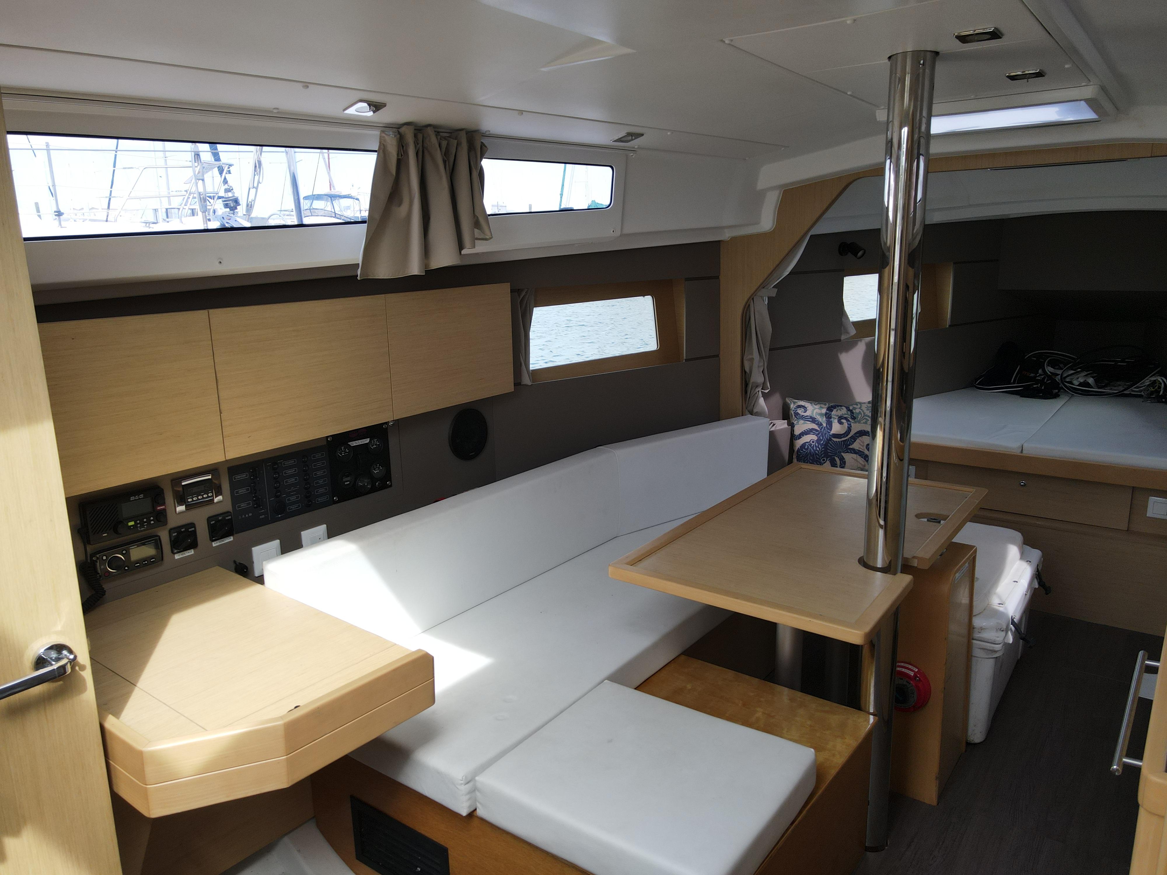 2016 Beneteau Oceanis 35 34' Yacht For Sale, KERASI