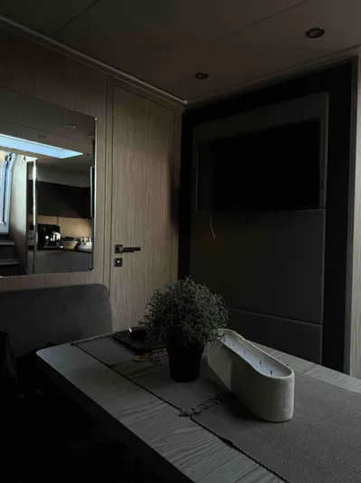  Yacht Photos Pics Azimut Atlantis 43 HT