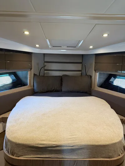  Yacht Photos Pics Azimut Atlantis 43 HT