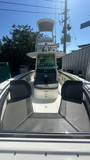  Yacht Photos Pics 2014 Boston Whaler 350 Outrage boat with spacious seating and modern design.