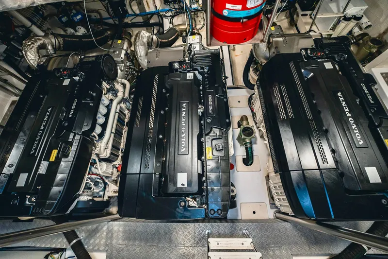 Transcendence Yacht Photos Pics Engine room of 2020 Azimut 78 Flybridge yacht with Volvo Penta engines.
