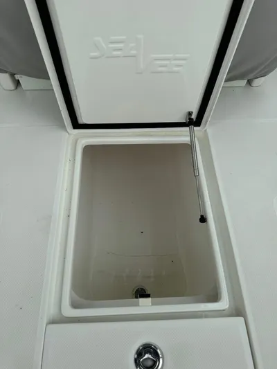 No Name Yacht Photos Pics 26