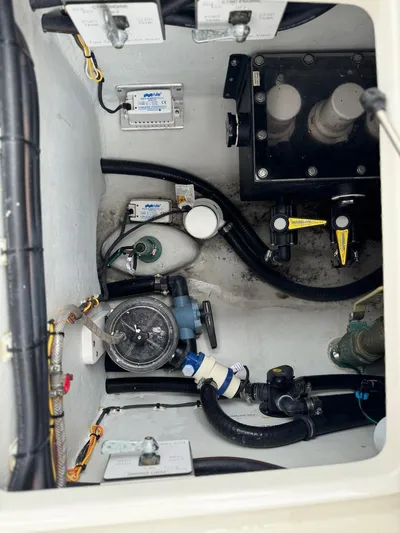 No Name Yacht Photos Pics 34