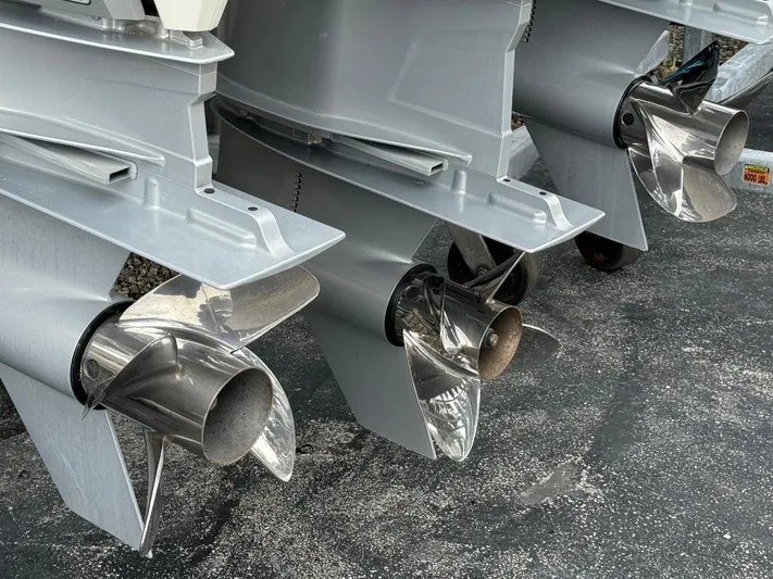 No Name Yacht Photos Pics 5