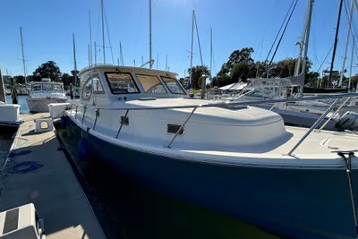 Mainship Pilot 34 Rum Runner II Hardtop