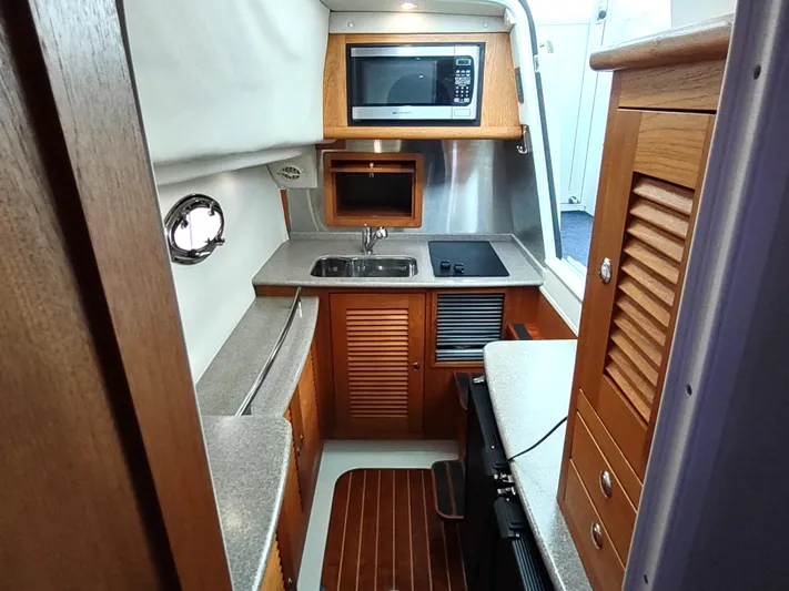 Ocelot Yacht Photos Pics 