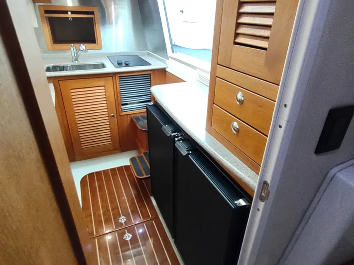 Ocelot Yacht Photos Pics 