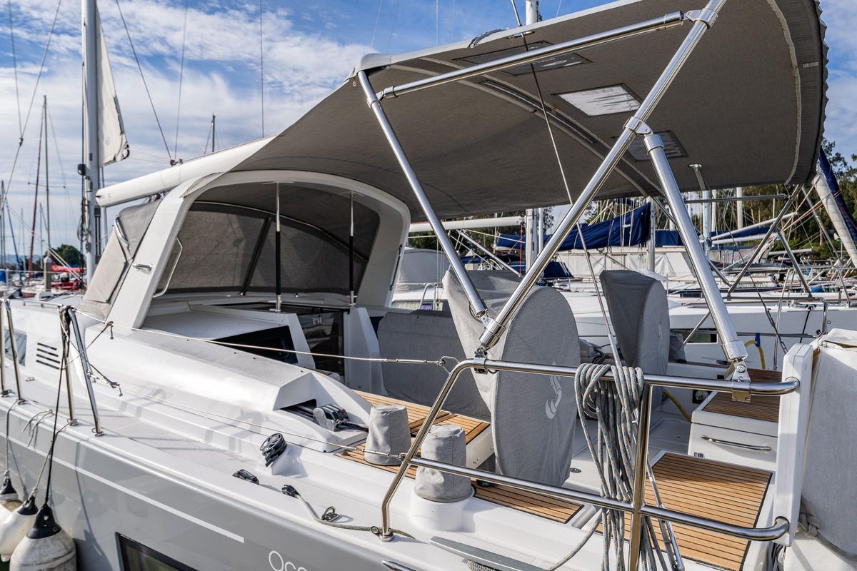 2020 Beneteau 46 