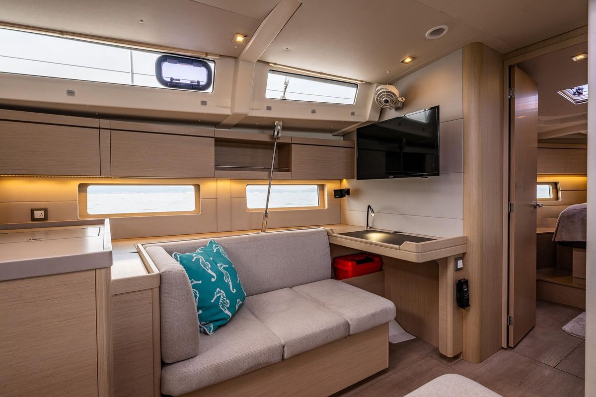 2020 Beneteau 46 