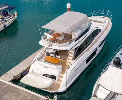 Yacht