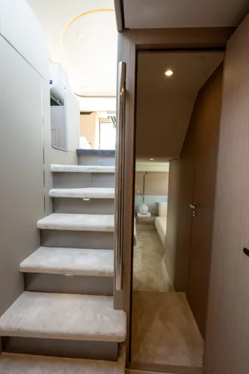  Yacht Photos Pics Interior of 2022 Azimut Fly 53 yacht, featuring modern stairs and hallway design.