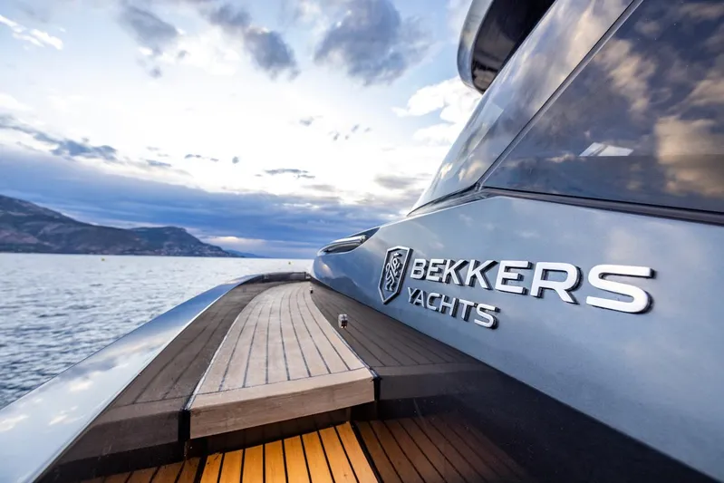  Yacht Photos Pics 2023 Bekkers Yachts Azur 45HT on water, showcasing sleek design and luxury.