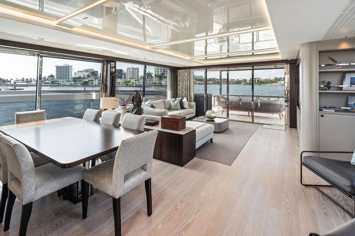 2024 Sunseeker 90 