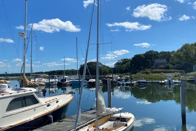 Custom Sakonnet 23