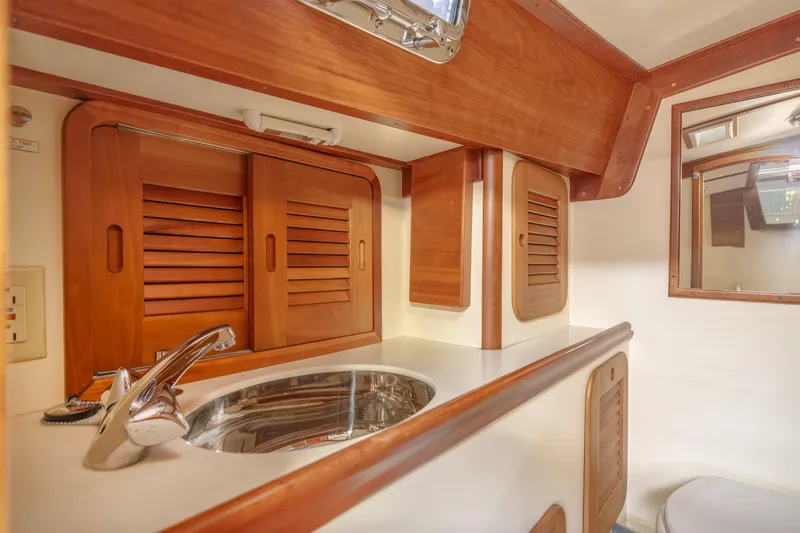 Luna Yacht Photos Pics 