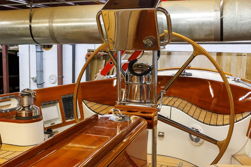 Luna Yacht Photos Pics 