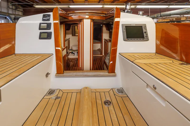 Luna Yacht Photos Pics 