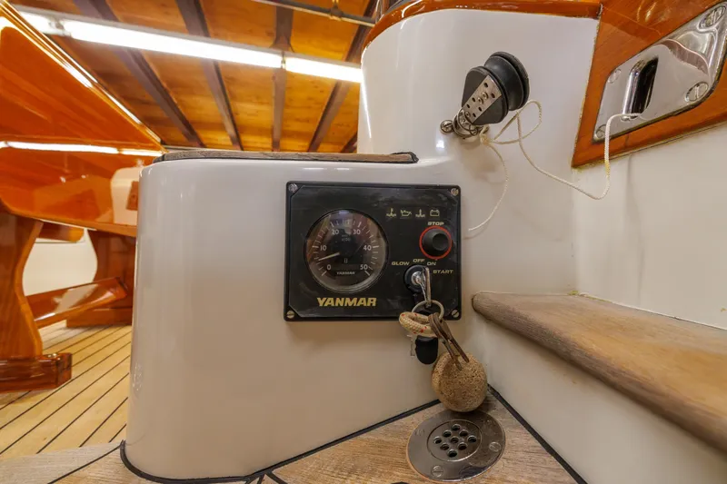 Luna Yacht Photos Pics 