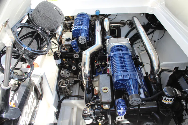 Lightning Yacht Photos Pics 2007 Fountain 42 Lightning engine compartment with dual high-performance engines.