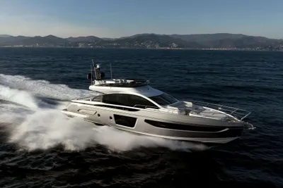 Azimut S7