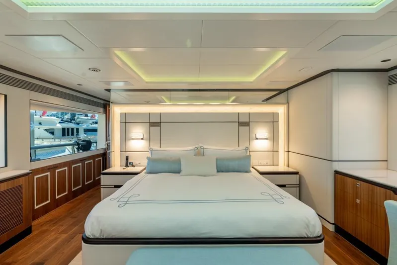 Miss Michelle Yacht Photos Pics 