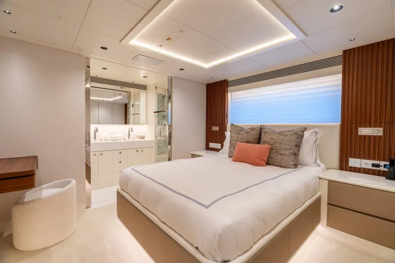 Miss Michelle Yacht Photos Pics 