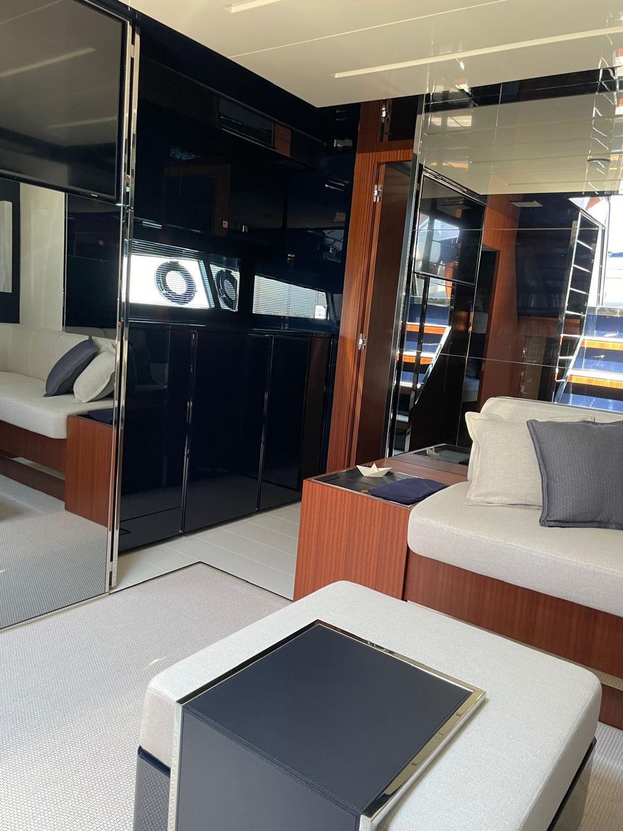 2023 Riva 56 
