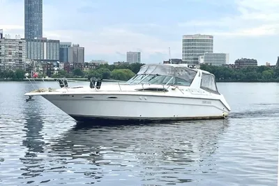 Sea Ray 350 Sundancer