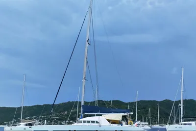 Lagoon 570