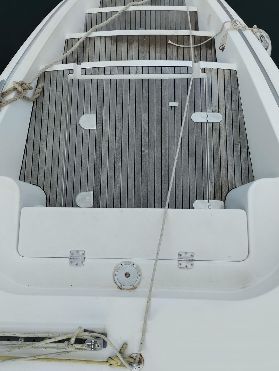 2004 Lagoon 57 