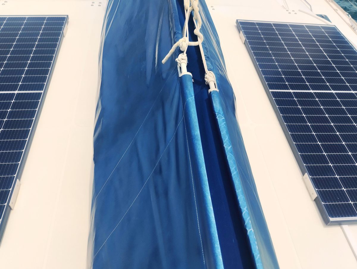 2004 Lagoon 57 