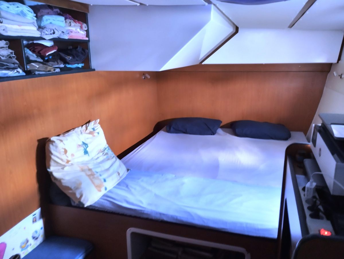 2004 Lagoon 57 