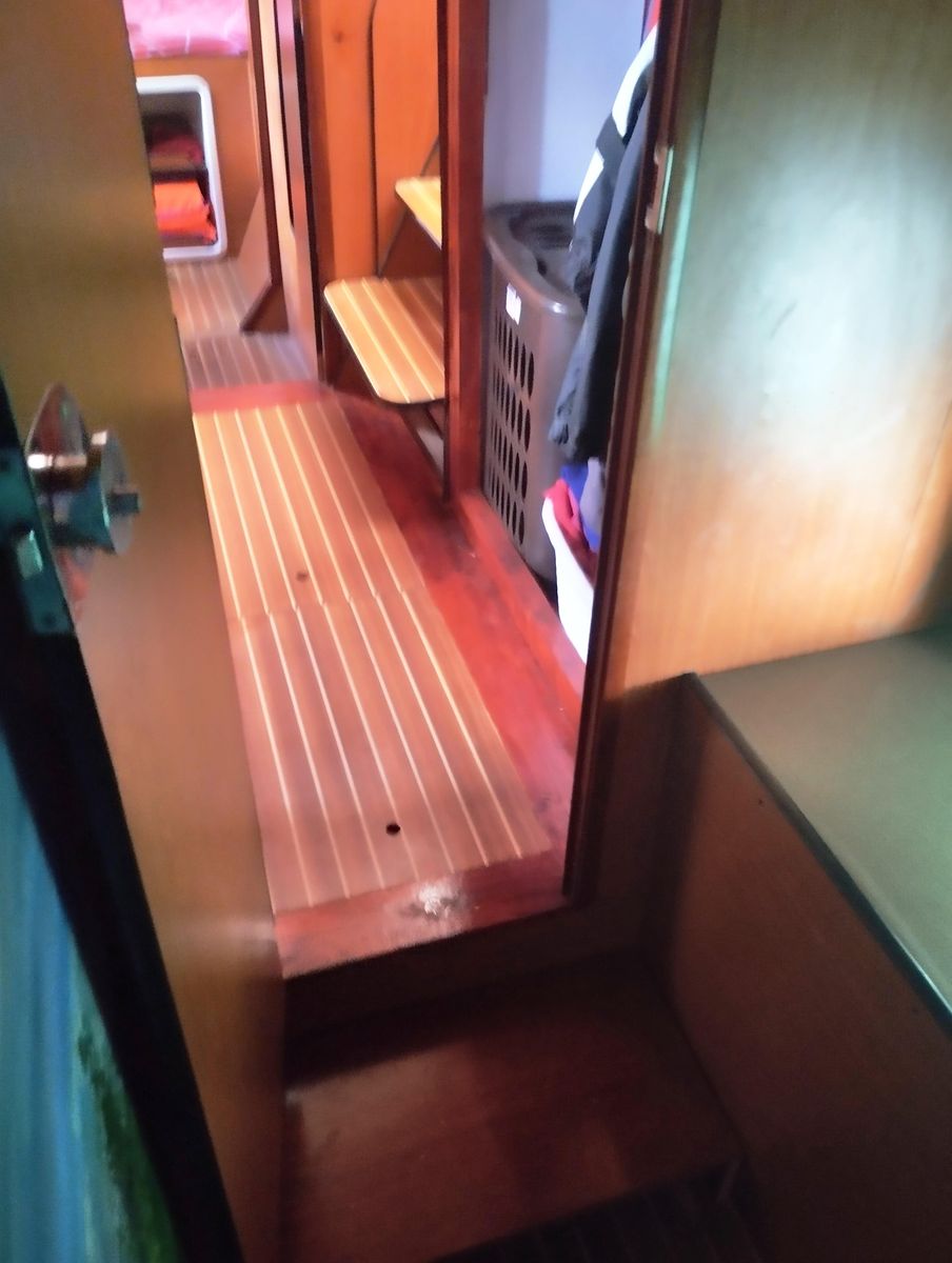 2004 Lagoon 57 