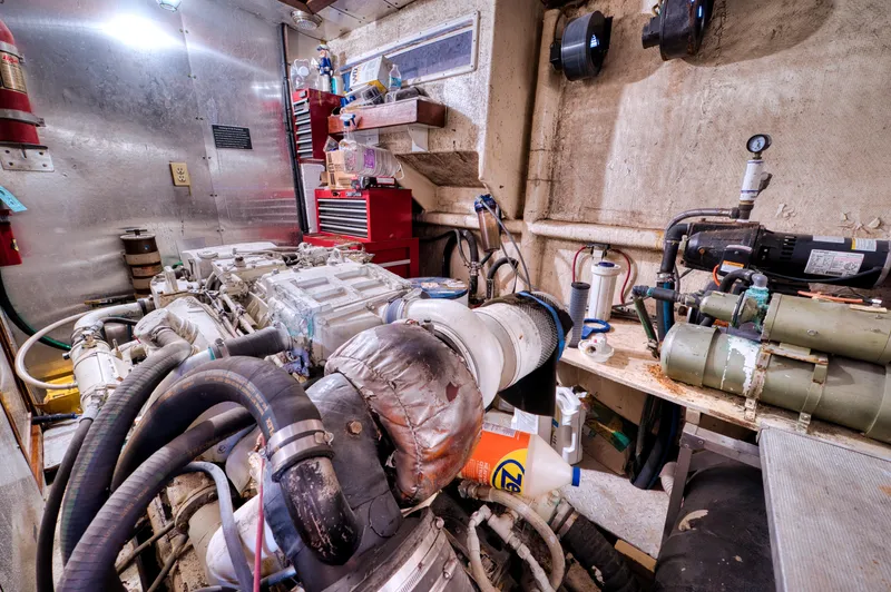 No Limits Too Yacht Photos Pics 