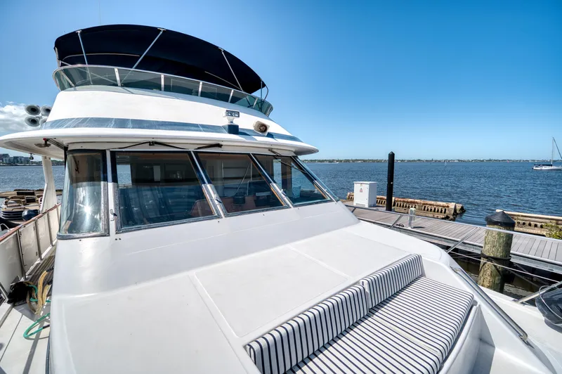 No Limits Too Yacht Photos Pics 