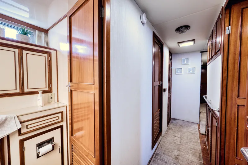 No Limits Too Yacht Photos Pics 