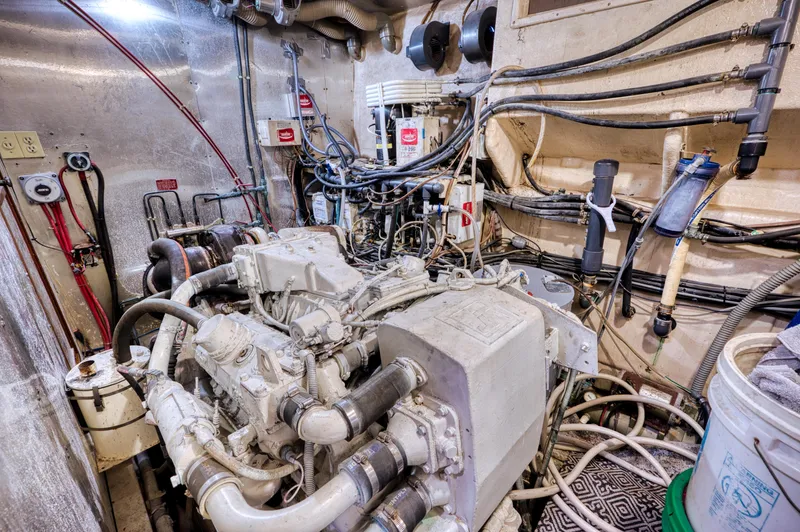 No Limits Too Yacht Photos Pics 