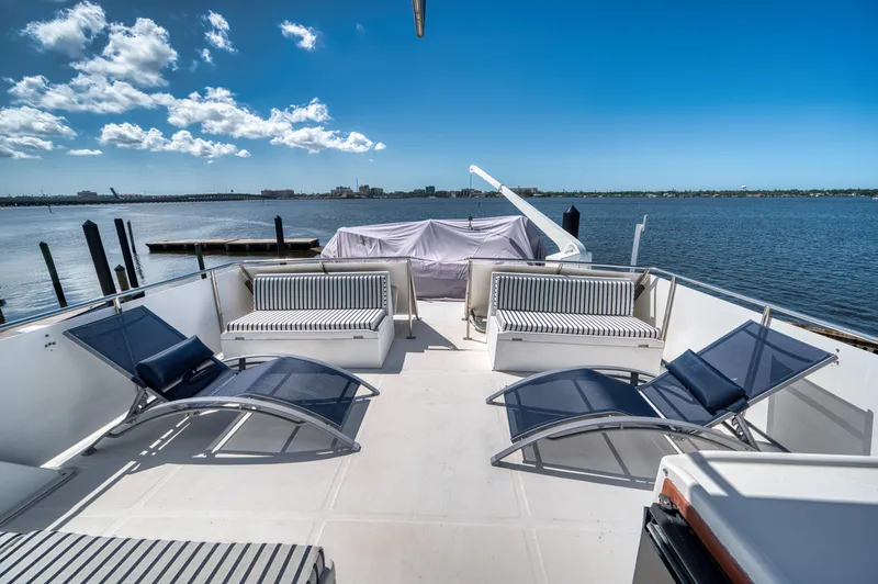 No Limits Too Yacht Photos Pics 