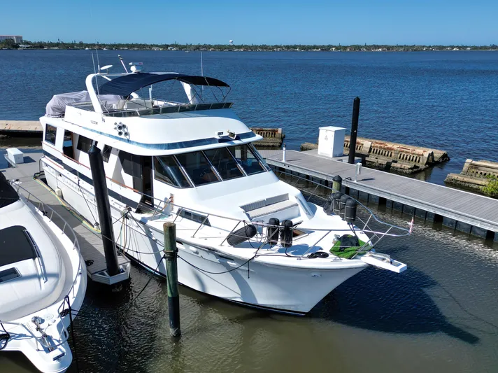 No Limits Too Yacht Photos Pics 