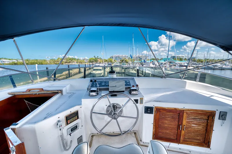 No Limits Too Yacht Photos Pics 