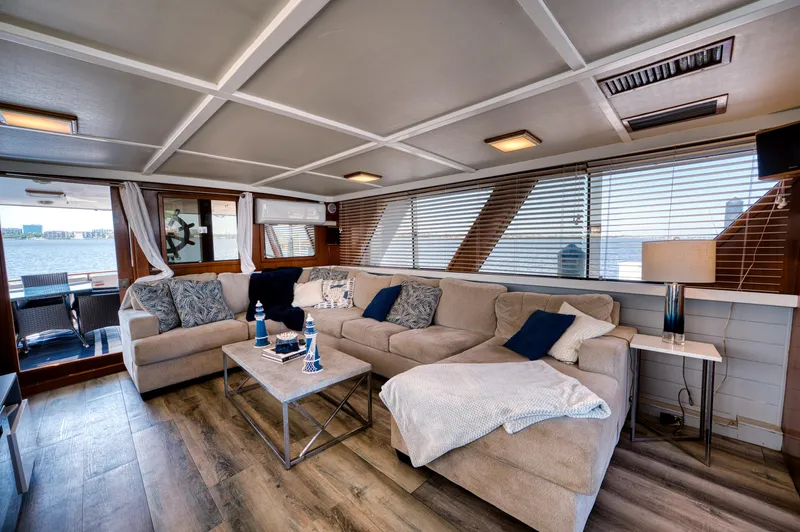 No Limits Too Yacht Photos Pics 