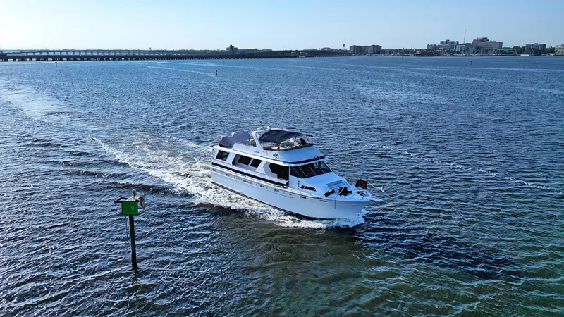 No Limits Too Yacht Photos Pics 