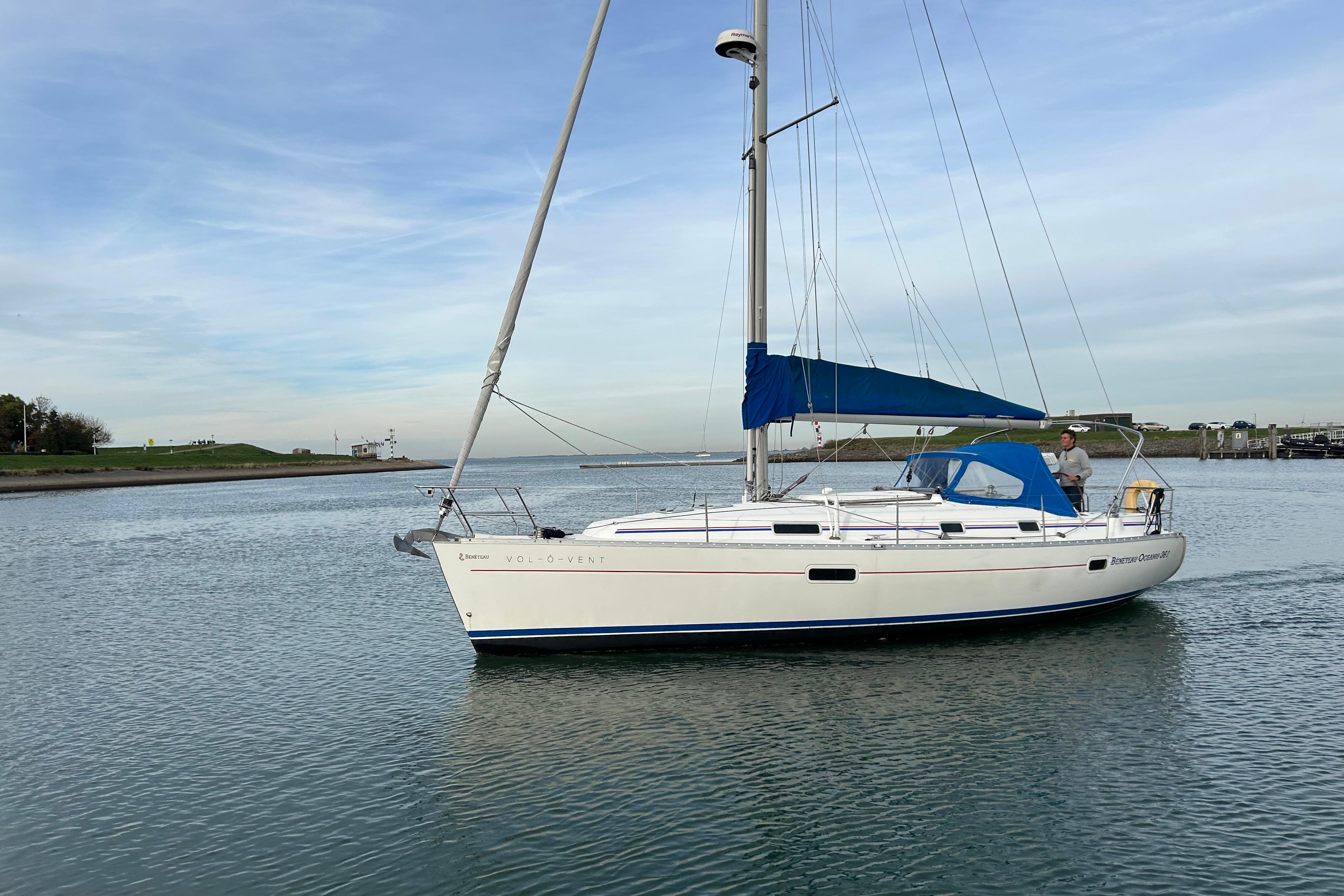 2000 Beneteau Oceanis Clipper 361