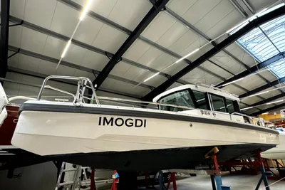 Axopar 28 AFT CABIN