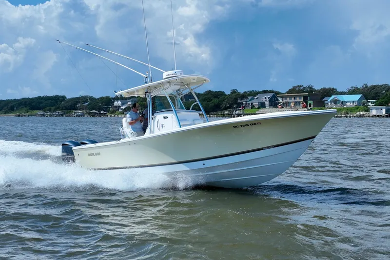  Yacht Photos Pics 28 Regulator 2013